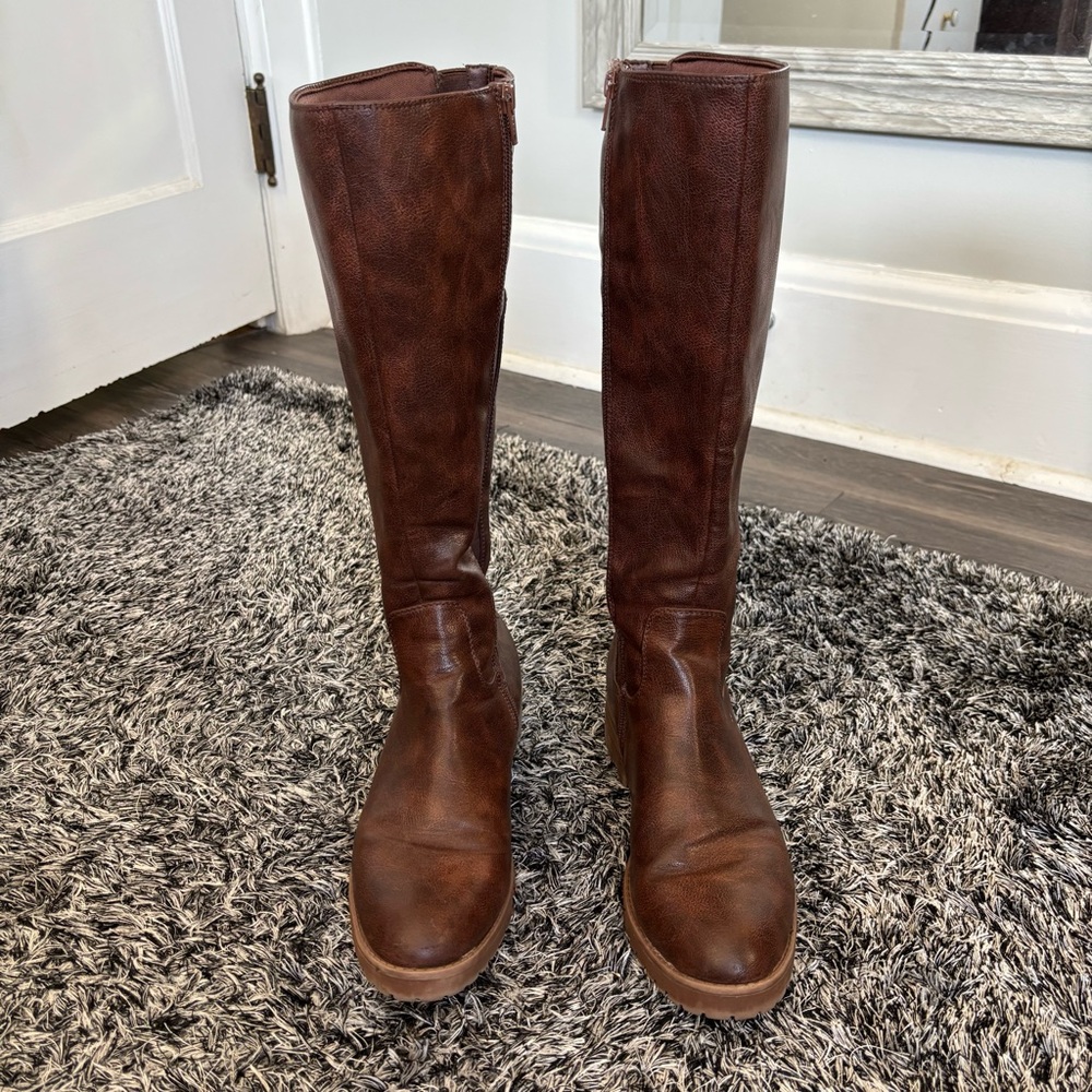 Baretraps Tall Brown Distressed Vegan Riding Boots Zip  Size 8.5